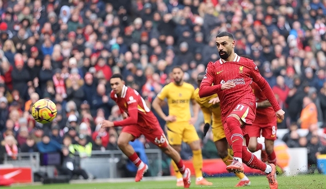 关于阿森纳后卫神勇救险，助球队成功保级，个人.的信息